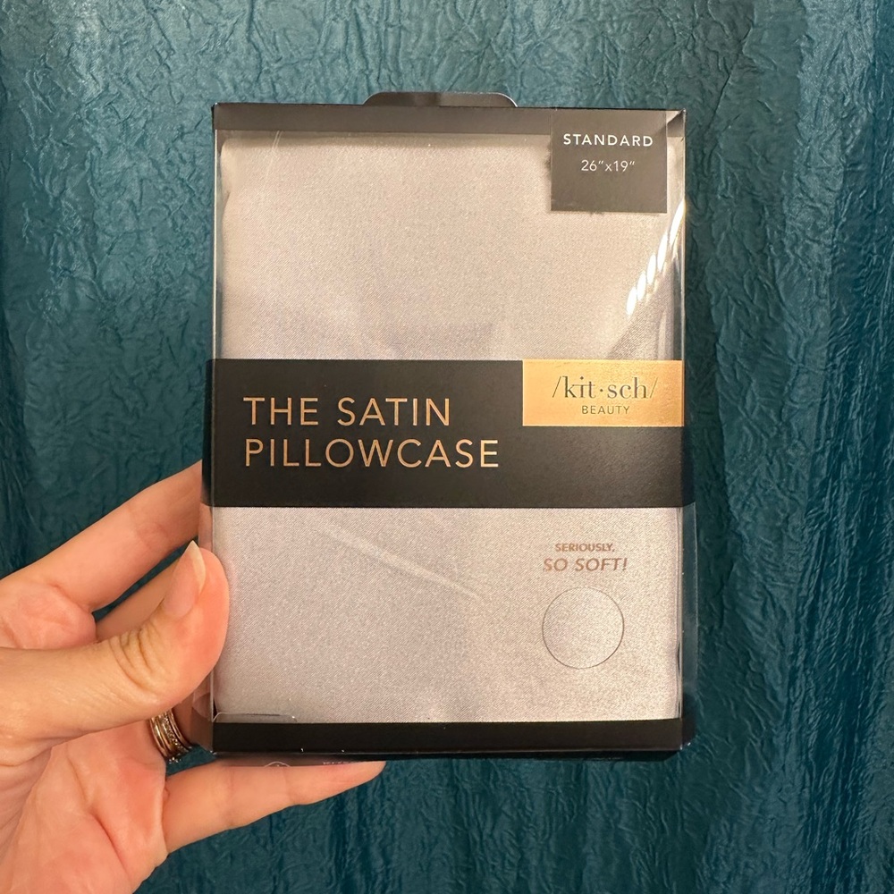 Kitsch Satin Pillowcase in Elegant Silver